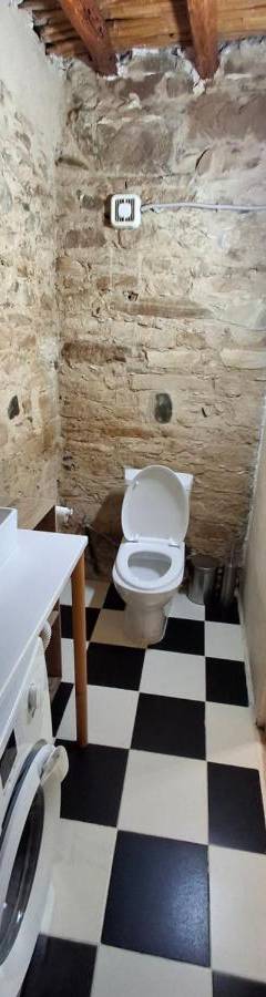 \u0388\u03bd\u03b1 \u03bc\u03c0\u03ac\u03bd\u03b9\u03bf \u03c3\u03c4\u03bf Saint Antonio Maroni
