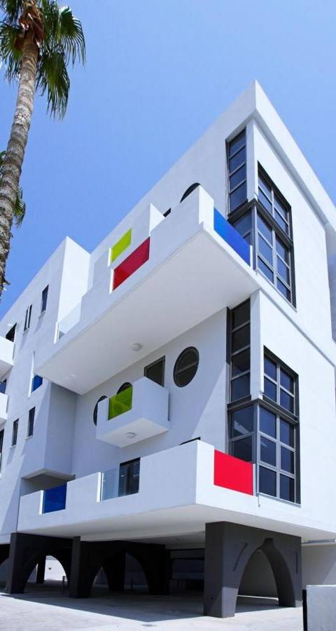 Alex Residence 102