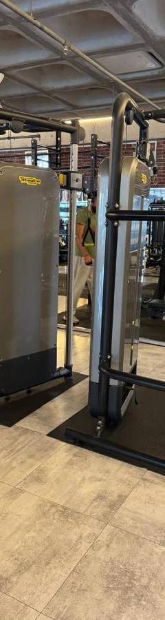 a row ofcold gym machines in a gym at Alex Beach Apartment 203 in Larnaka