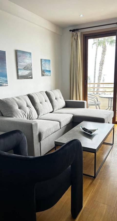 Ithaki Phinikoudes Apartment 102