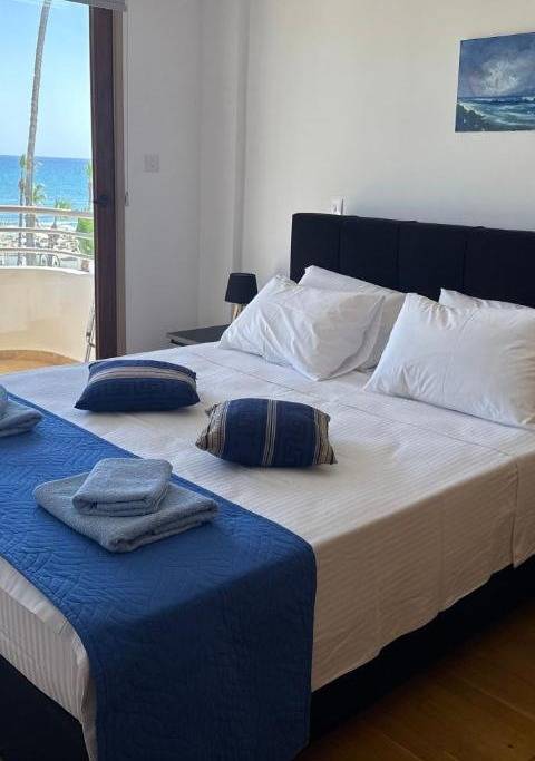 Ithaki Phinikoudes Apartment202