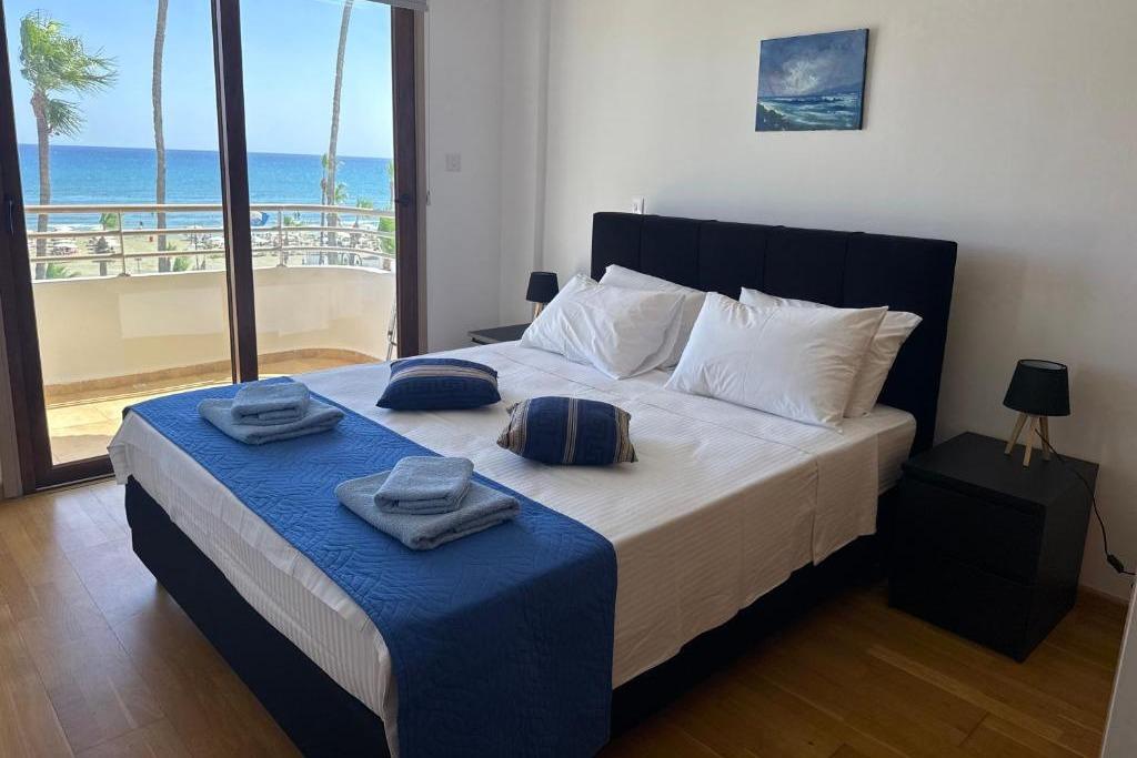 Ithaki Phinikoudes Apartment202