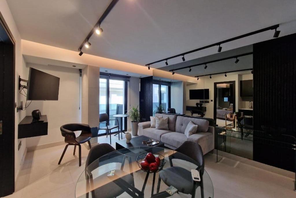 Raam Luxury Suites102